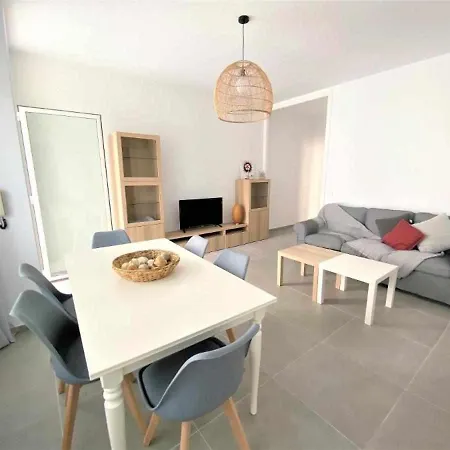 Roses Casc Antic Sl Sant Elm 3 Apartment Exterior photo